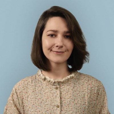 Анна Соколова викладач фортепіано в YOLO