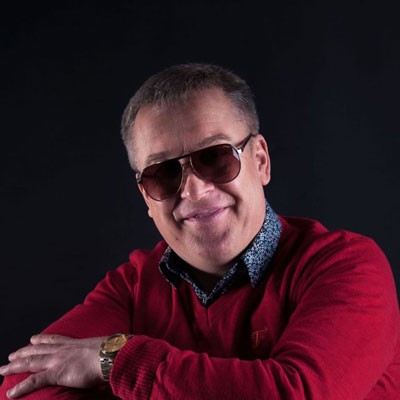 Тарас Мазур - викладач вокалу в YOLO